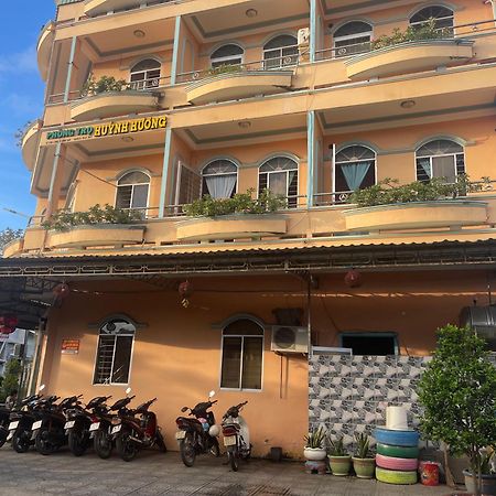 Huynh Huong Guesthouse Ха Тени Екстериор снимка