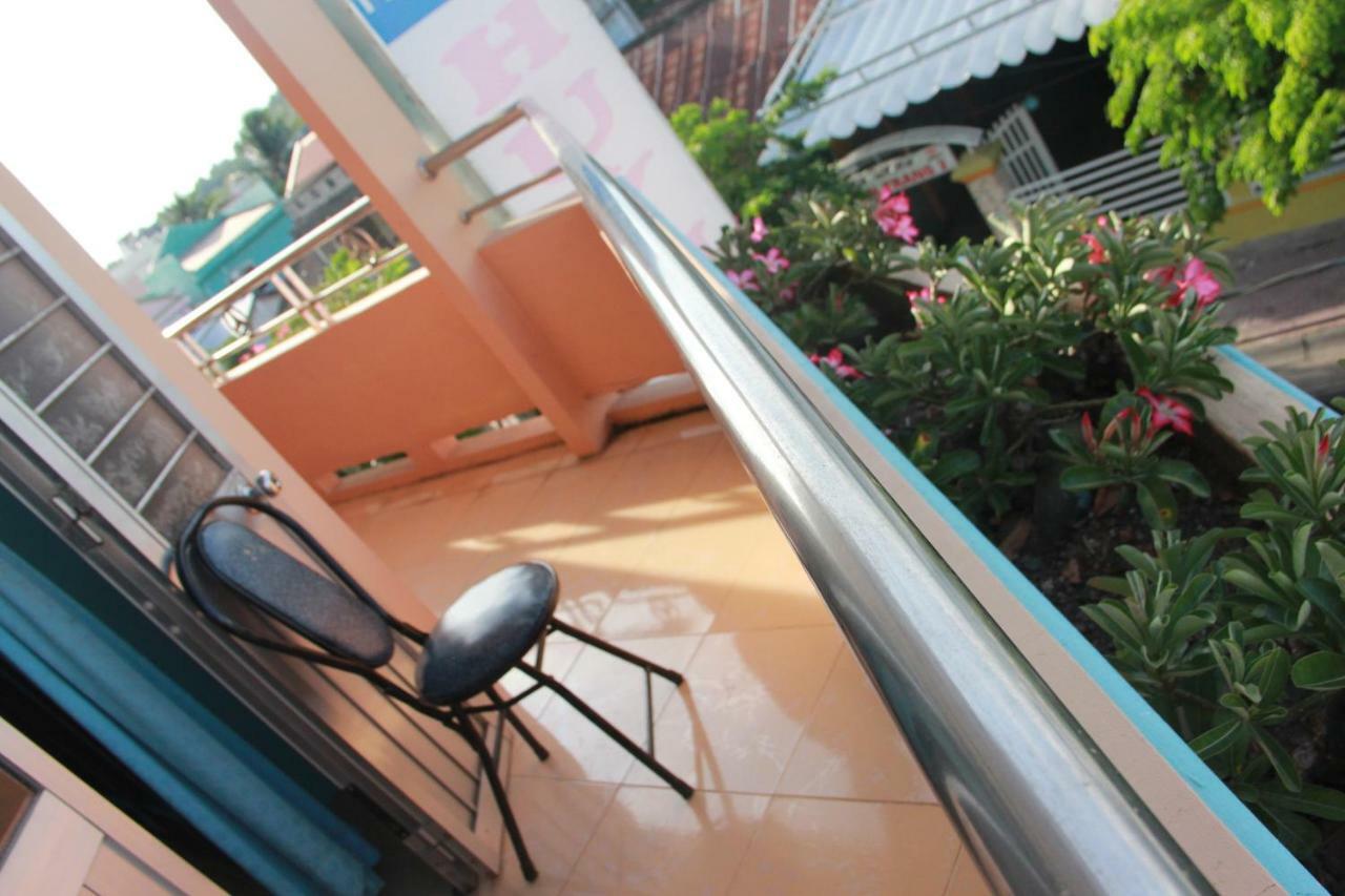 Huynh Huong Guesthouse Ха Тени Екстериор снимка
