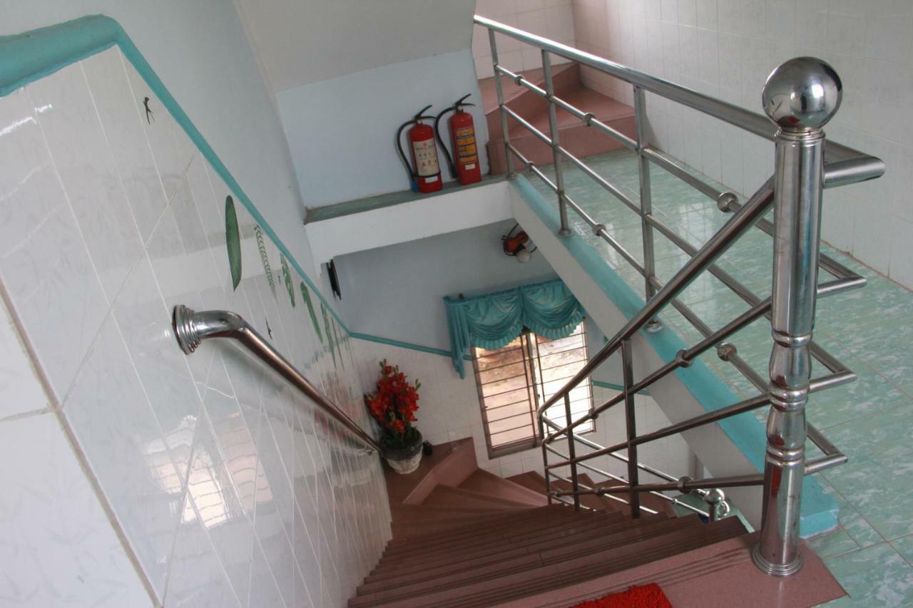 Huynh Huong Guesthouse Ха Тени Екстериор снимка